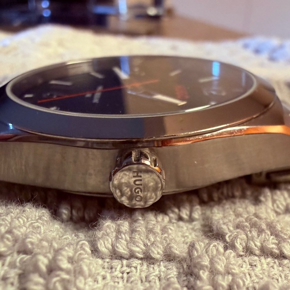 HUGO Black Dial Silver Men's Watch - Picture 3 of 7